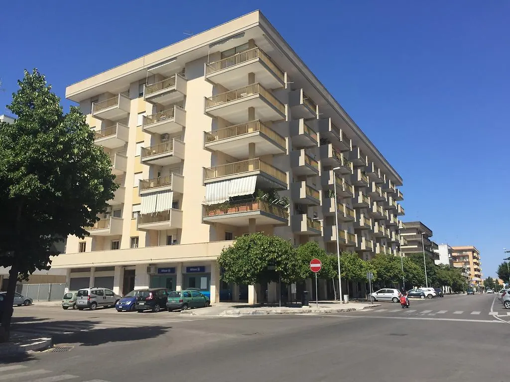 B&B Piazza Partigiani Lecce Italie